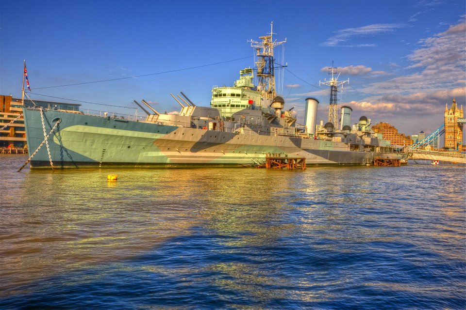 Il bello della pensione (HMS Belfast, Southwark).jpg